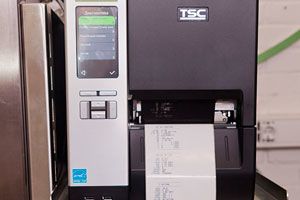 Принтер этикеток в комплекте станции агрегации TraceWay A1
